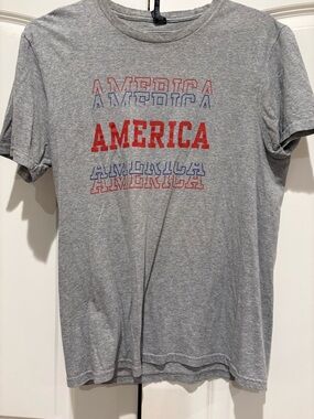 5/$25 Gray 'America' Graphic Short Sleeve Tee - Red & Blue Print